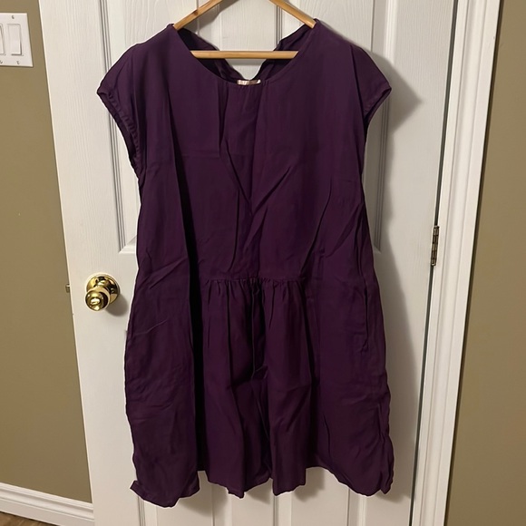 Linen Summer dress with pockets - Picture 1 of 3